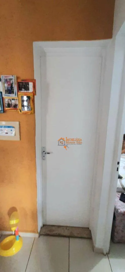 Imagem Casa com 2 dormitórios à venda por R$ 191.000,00 - Vila Carmela I - Guarulhos/SP