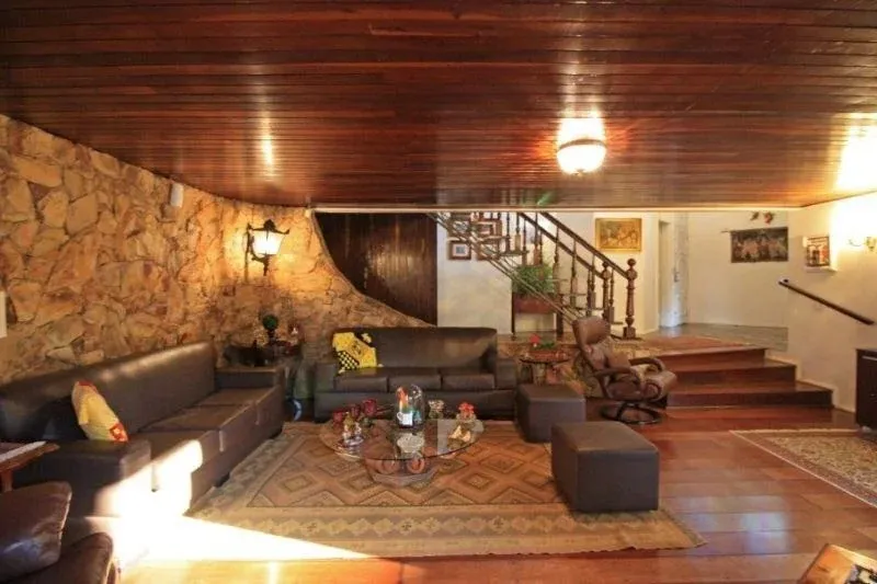 Imagem Casa para Venda em São Paulo, Alto de Pinheiros, 4 dormitórios, 2 suítes, 3 banheiros, 6 vagas