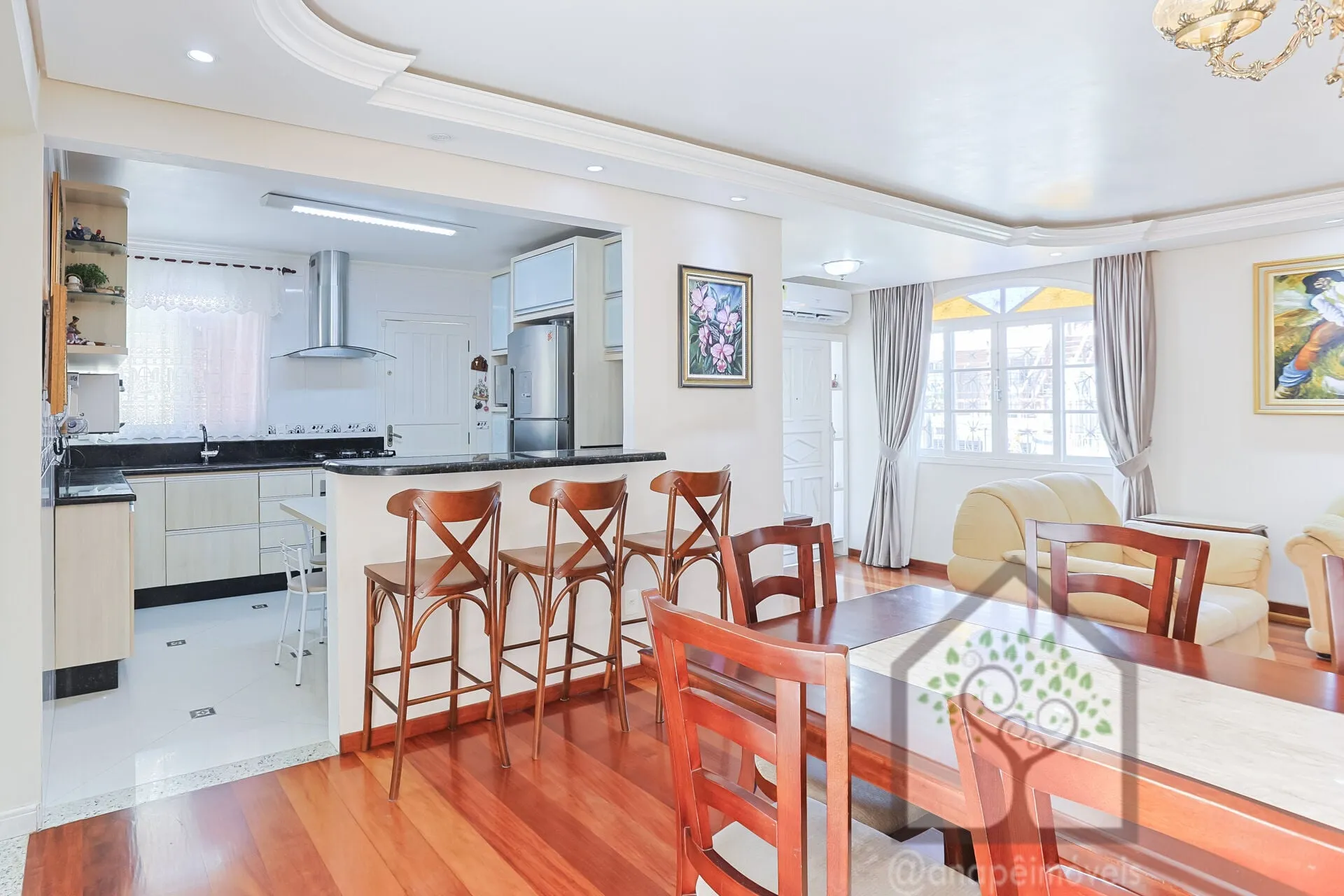 Imagem Casa com 4 quartos à venda na Trindade