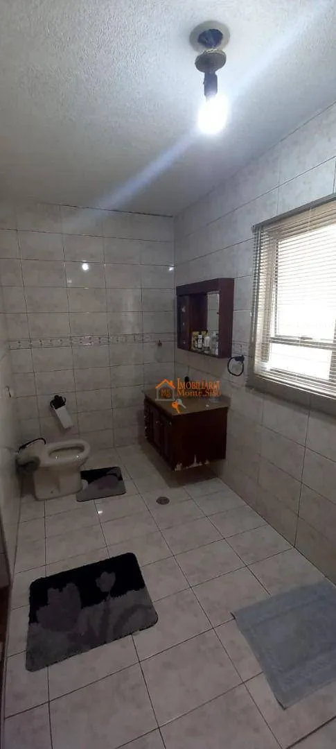 Imagem Sobrado com 3 dormitórios à venda, 220 m² por R$ 650.000,00 - Parque Continental III - Guarulhos/SP