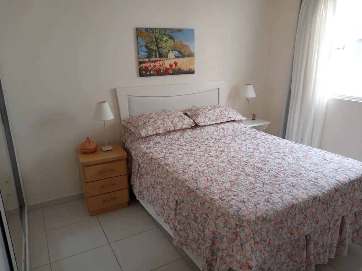 Imagem Apartamento semi-mobiliado à venda próximo às praias de Canasvieiras