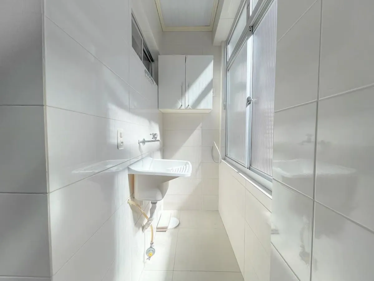 Imagem Apartamento de 3 dormitorios à venda em São Sebastião, Porto Alegre.