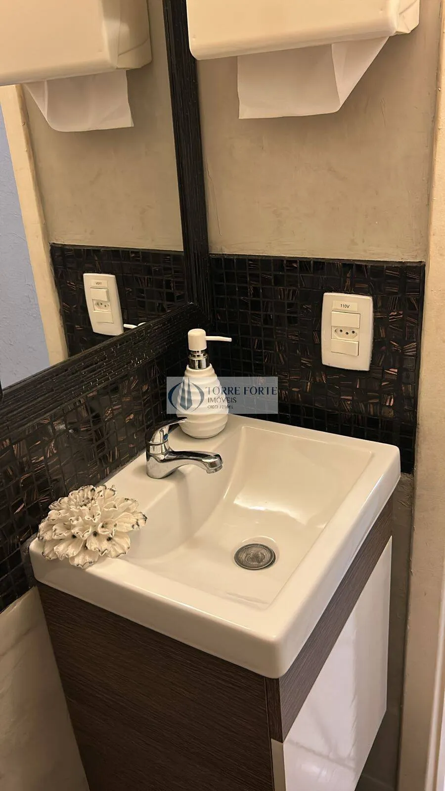 Imagem Ótima sala 37 m², incluso consultório odontológico completo, em Pinheiros