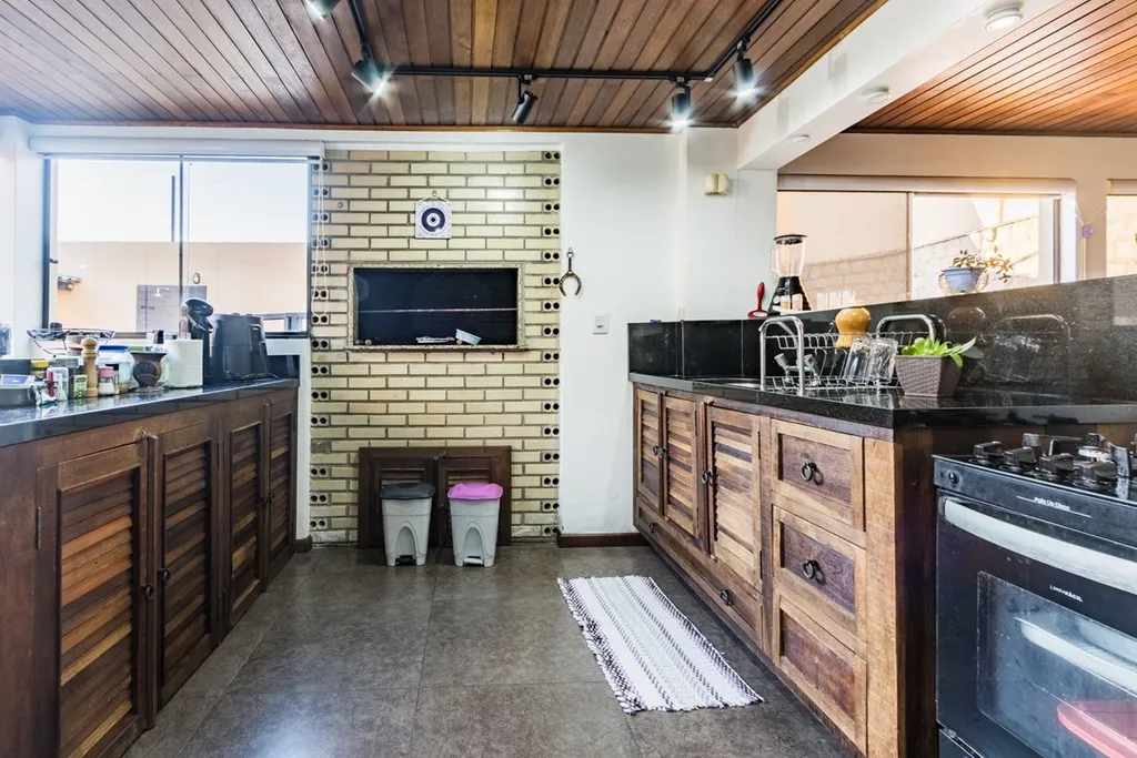 Imagem Casa de Condomínio em Santa Tereza