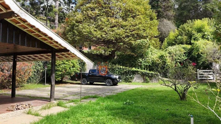 Imagem Casa com 5 dormitórios à venda, 223 m² por R$ 1.300.000 - Alto Do Capivari - Campos do Jordão/SP