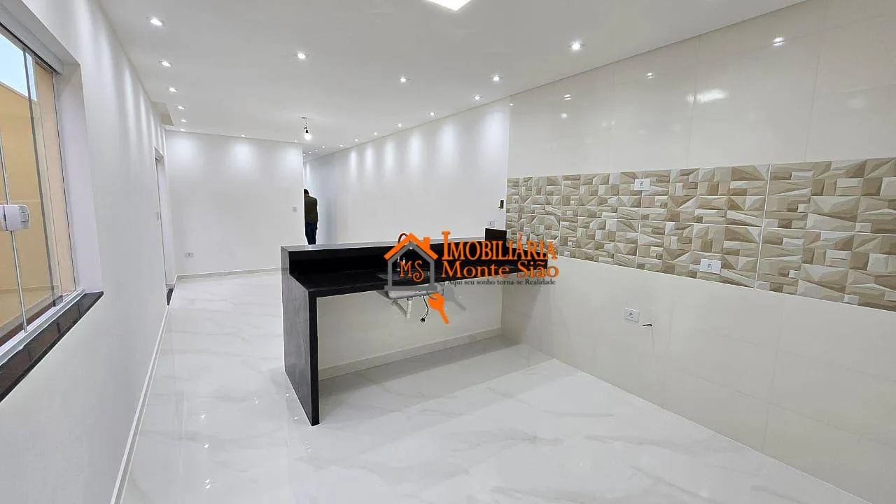 Imagem Sobrado com 3 dormitórios à venda, 141 m² por R$ 830.000,00 - Parque Continental I - Guarulhos/SP