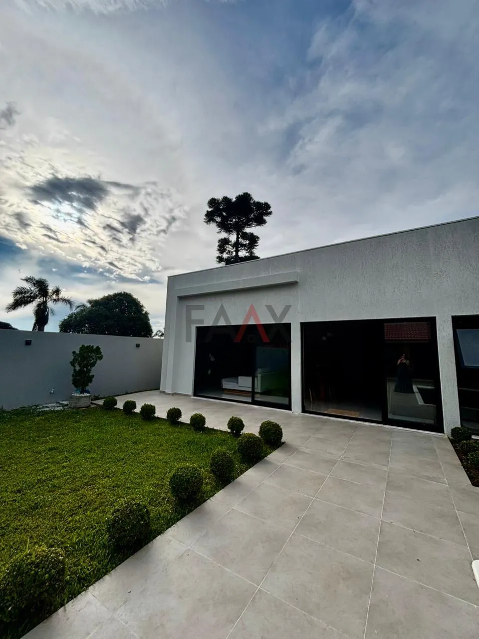 Foto do imóvel Espaço, Conforto e Investimento 2 Casas Área de Lazer Completa em 1.400m