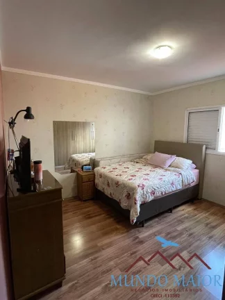 Imagem Sobrado Impecável com 4 Vagas e Acabamento de Primeira!