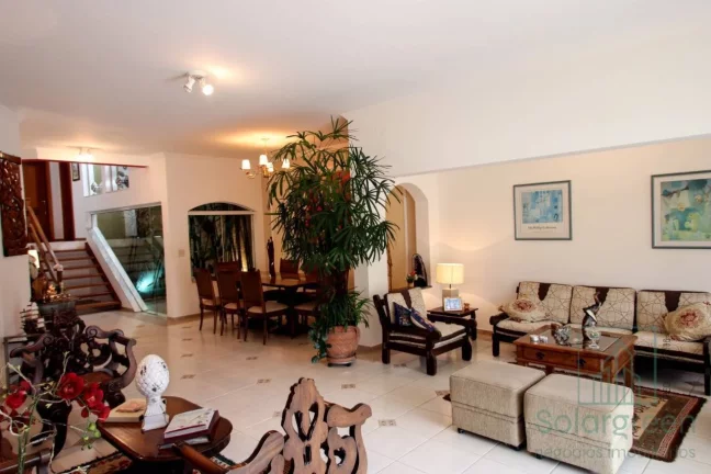 Imagem Casa na Vila Petrópolis com 03 dormitórios suítes à venda