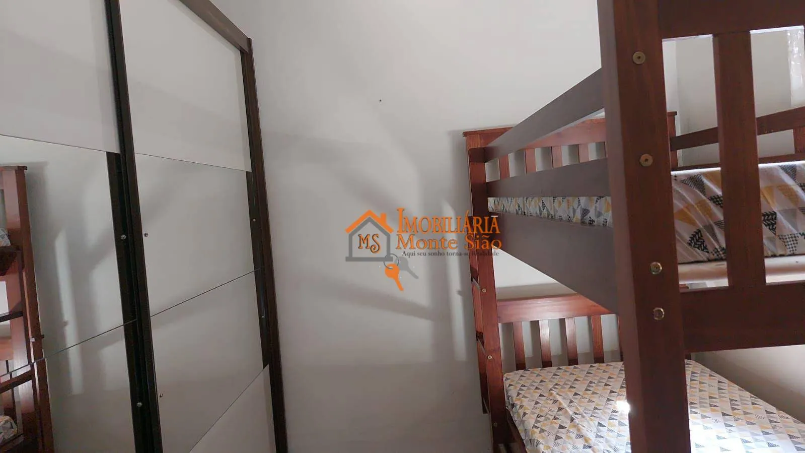 Imagem Casa com 2 dormitórios à venda, 100 m² por R$ 680.000,00 - Jardim Santa Bárbara - Guarulhos/SP