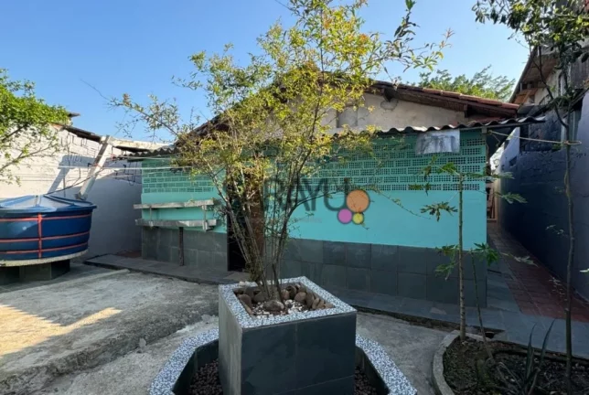 Imagem Casa Padrão de 03 dormitórios para venda no Jardim Santa Maria Guarujá.