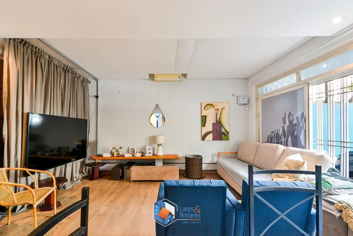 Imagem Casa para venda em Butantã com 3 quartos, sendo 1 suíte, 288m²