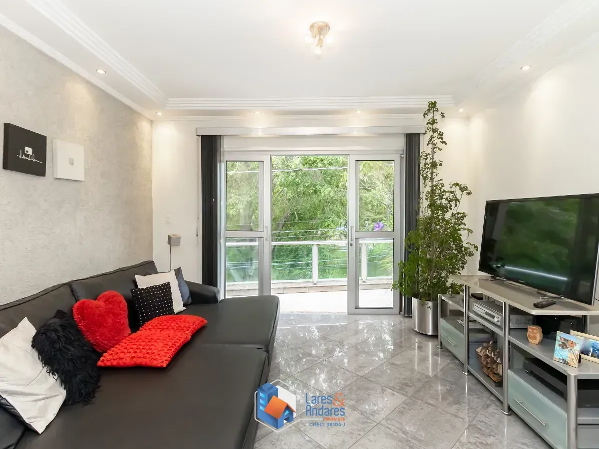 Imagem Sobrado para venda em Jardim Cidade Pirituba com 4 quartos, sendo 3 suítes, 600m²