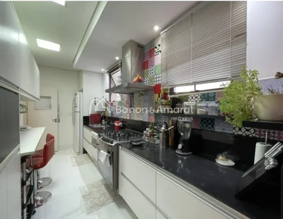 Imagem Localizado em uma das regiões mais desejadas de Campinas, este apartamento oferece praticidade e be...