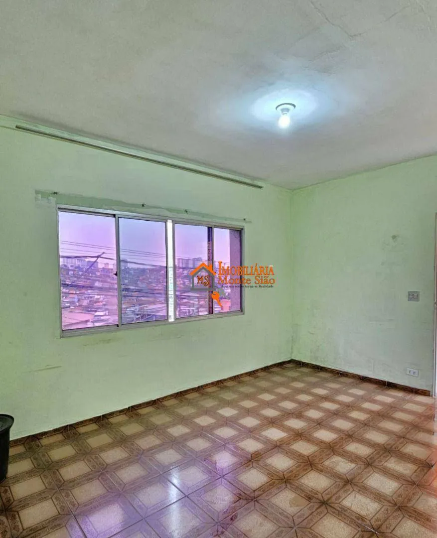 Imagem Sobrado com 4 dormitórios à venda, 190 m² por R$ 650.000,00 - Jardim Rosana - Guarulhos/SP