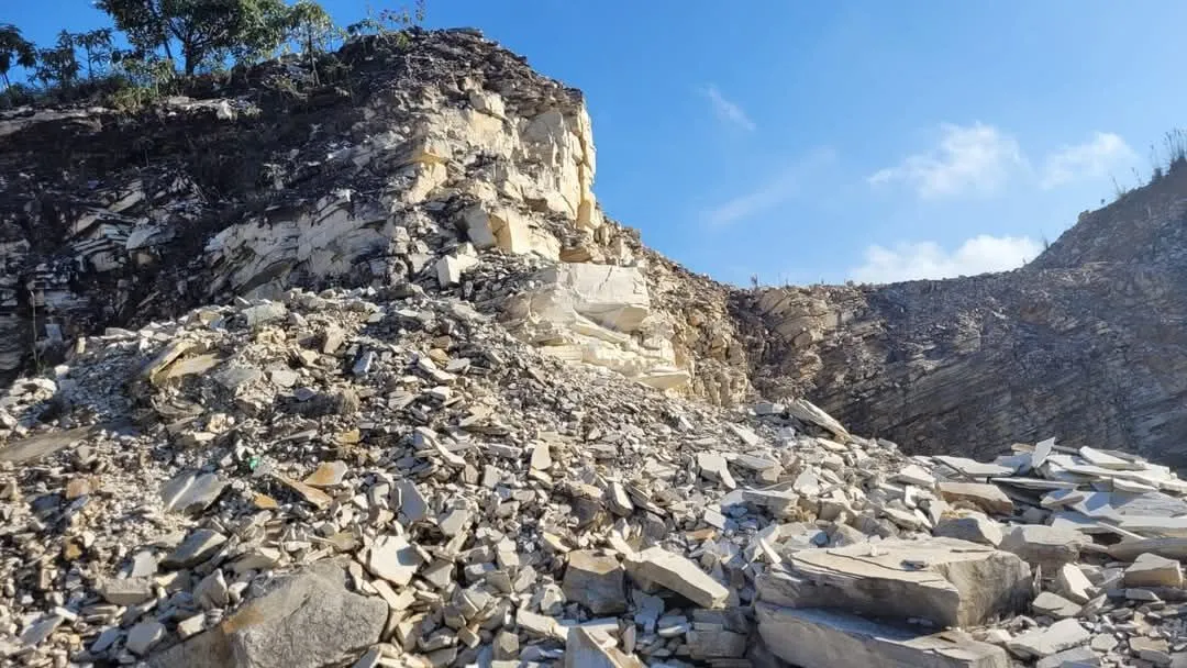 Imagem Oportunidade Mineral: Área de Quartzo com Grande Volume de Reserva Estimada em MG