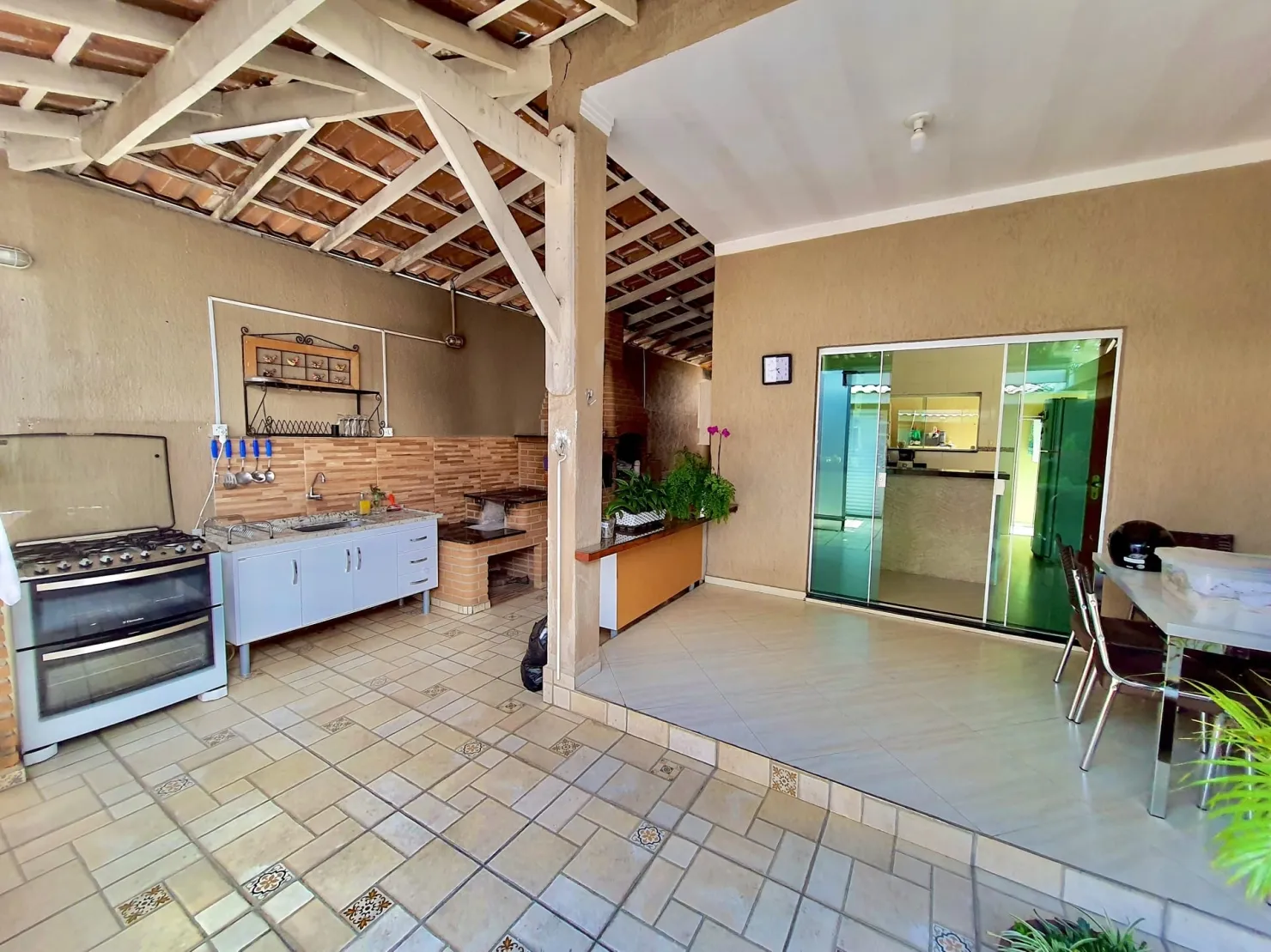 Foto do imóvel Casa à venda 3 Quartos, 1 Suite, 150M², Jardim Santa Cecília, Pindamonhangaba - SP