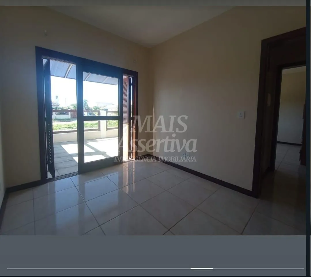 Imagem Ótima casa semi mobiliada à venda em Imbé/RS - 3 dormitórios