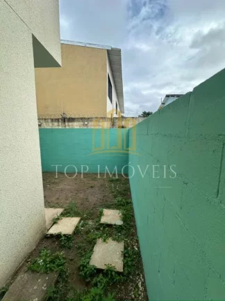 Imagem Excelente Oportunidade! Sobrado com 2 dormitórios em condomínio fechado.