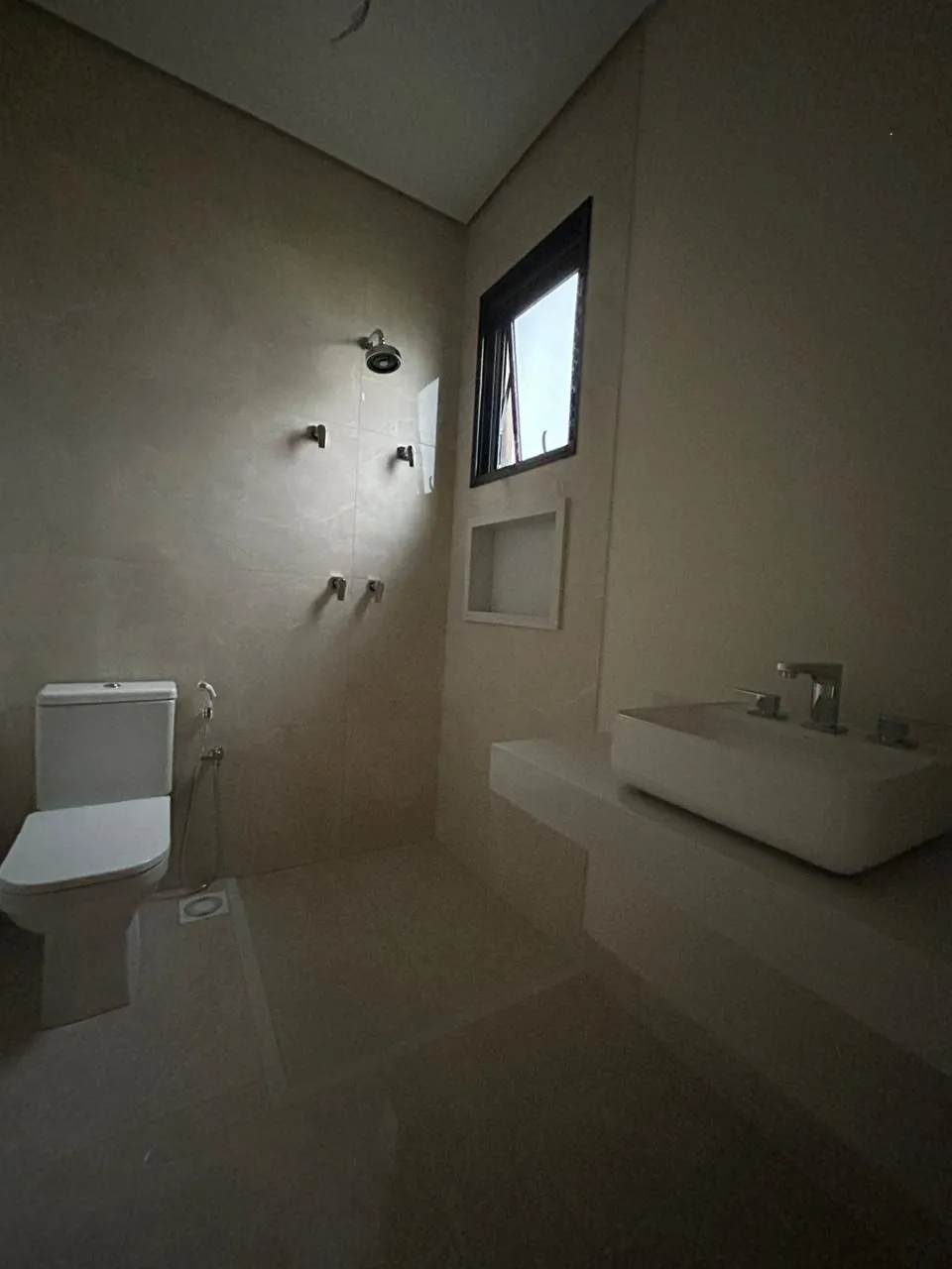 Imagem Sobrado de 522m², Localizado no Residencial Burle Marx - Alphaville Santana de Parnaíba - SP!