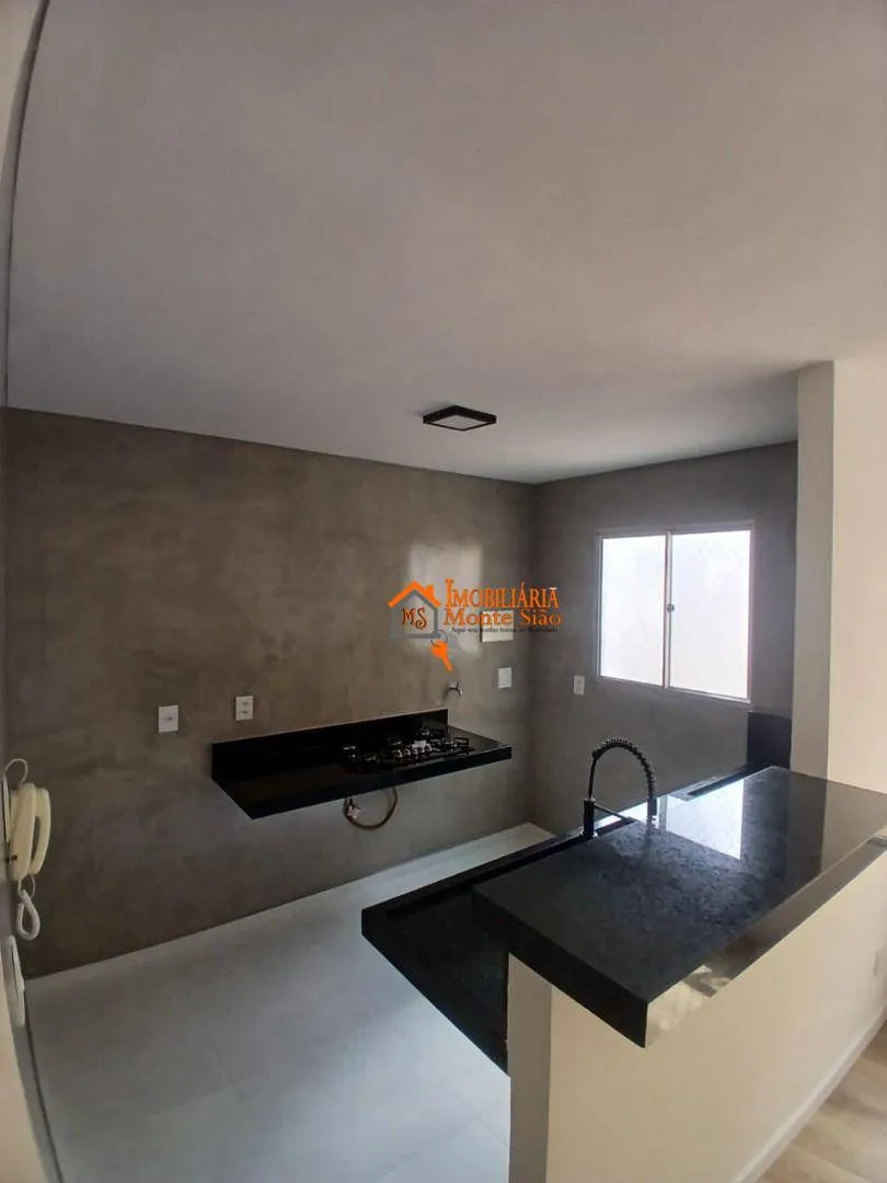 Foto do imóvel Apartamento com 2 dormitórios à venda, 45 m² por R$ 240.000,00 - Água Chata - Guarulhos/SP