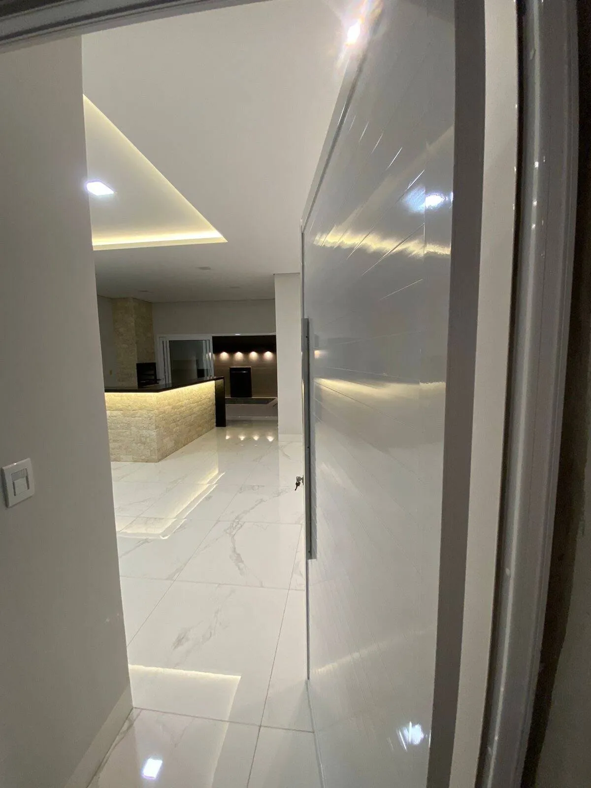 Imagem Casa 3 quartos sendo 1 suite Bairro Shangri-la