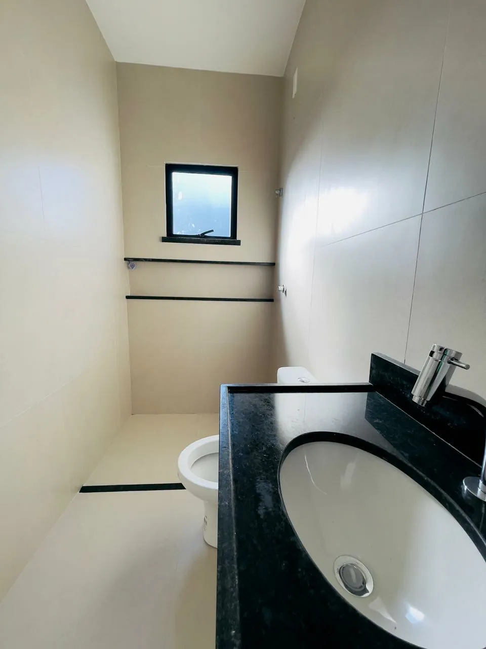 Imagem Casa 3 Quartos Com Controle de Acesso - Eusébio