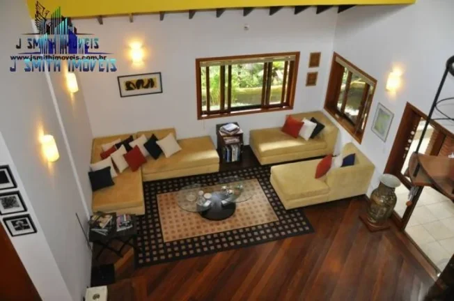 Imagem LINDA RESIDÊNCIA COM 4 SUÍTES, ESTILO GRANJA VIANA, CONSTRUÇÃO DE PRIMEIRA