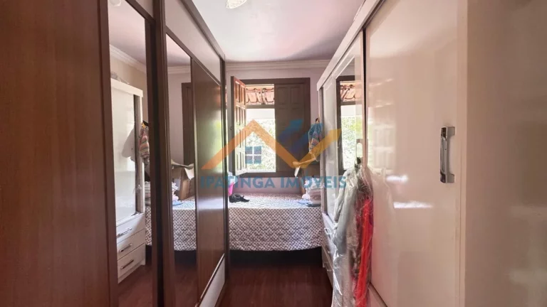 Imagem Casa duplex a venda em bairro das Águas em Ipatinga super grande de 345m², 3 dormitórios e muito mais.