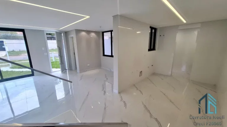 Imagem Sobrado alto padrão de esquina, com ático e terraço, 03 suítes, no Boa Vista em Curitiba PR