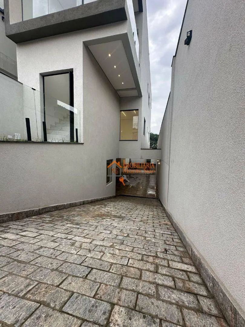 Imagem Sobrado com 3 dormitórios à venda, 158 m² por R$ 830.000,00 - Centro - Arujá/SP