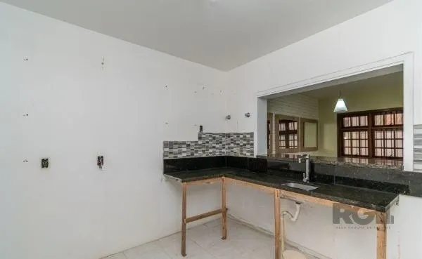 Imagem Casa Condominio no bairro Guarujá de 3 dormitórios 1 vaga