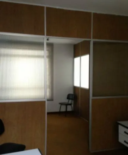 Imagem Prédio Comercial em Cidade Baixa