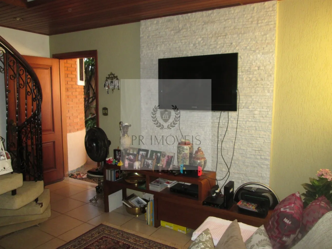 Foto do imóvel Imperdível oportunidade! Casa à venda em Araraquara-SP, Vila Furlan: 3 quartos, 1 suíte, 3 salas, 3 banheiros, 3 vagas, 196,32m².