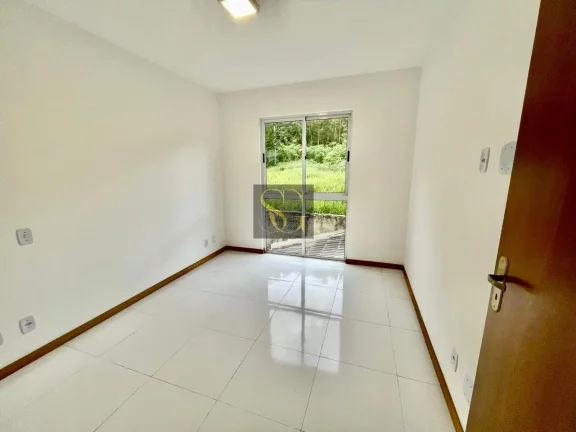 Imagem Casa para Venda em Teresópolis, Vargem Grande, 4 dormitórios, 1 suíte, 2 banheiros, 2 vagas