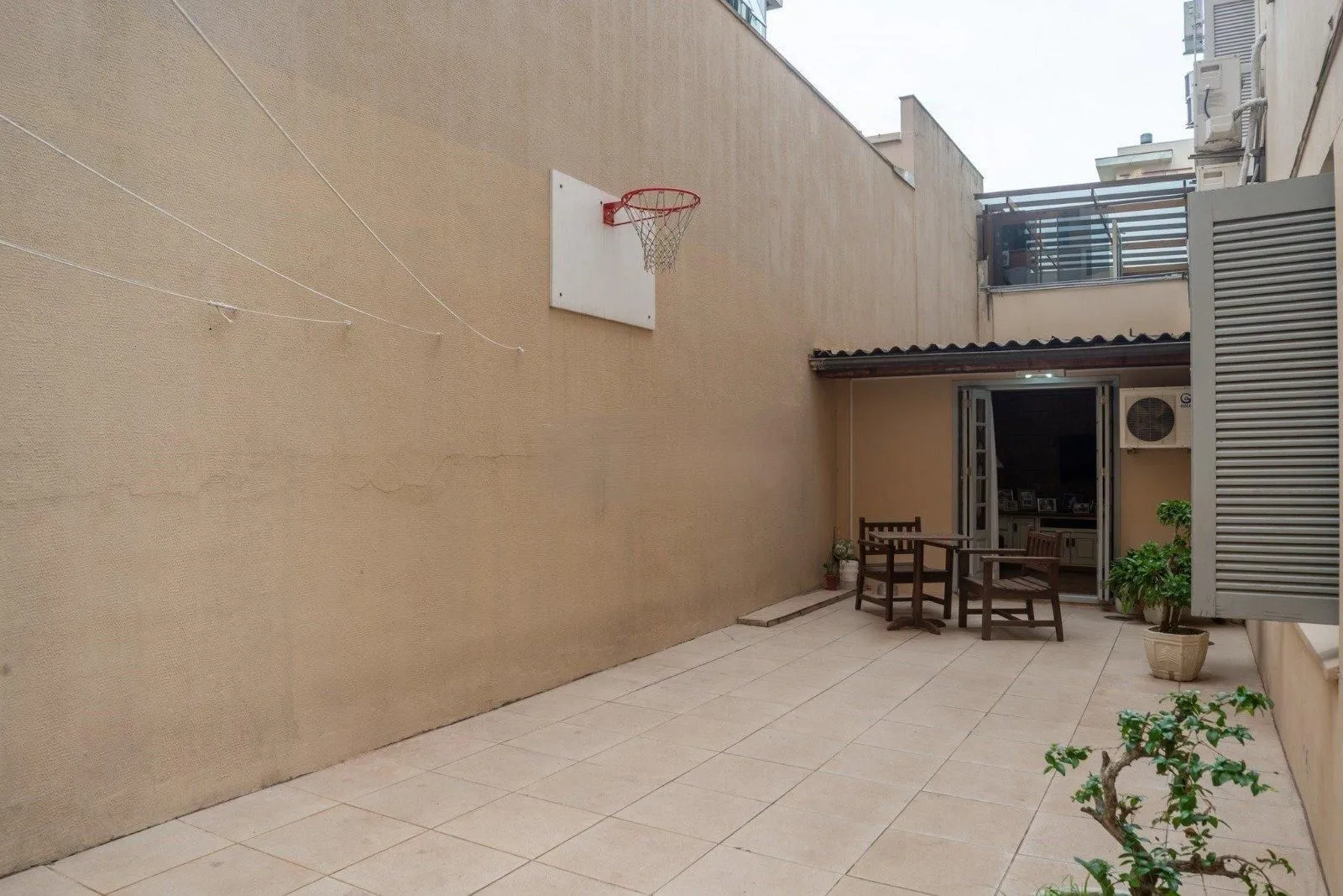 Imagem Apartamento de 3 quartos 1 vaga de garagem no bairro Menino Deus em Porto Alegre