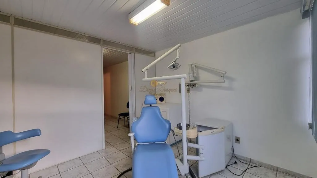 Imagem Sala Comercial para Venda em Teresópolis / RJ no bairro Várzea