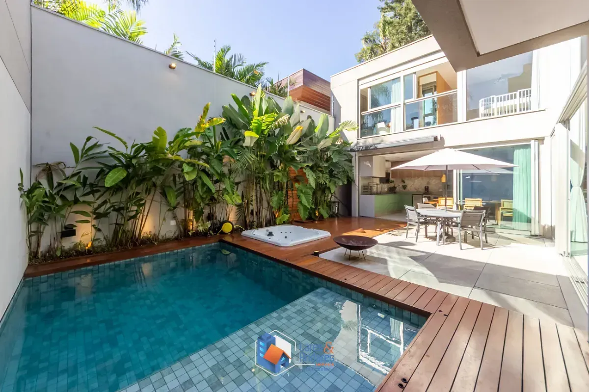 Imagem Casa no condomínio CONDOMINIO LAZULI para venda com 3 quartos, sendo 3 suítes, 404m²