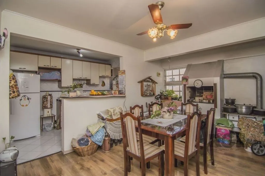 Imagem Apartamento 133m² - 3 dormitórios, 1 vaga no bairro Petrópolis