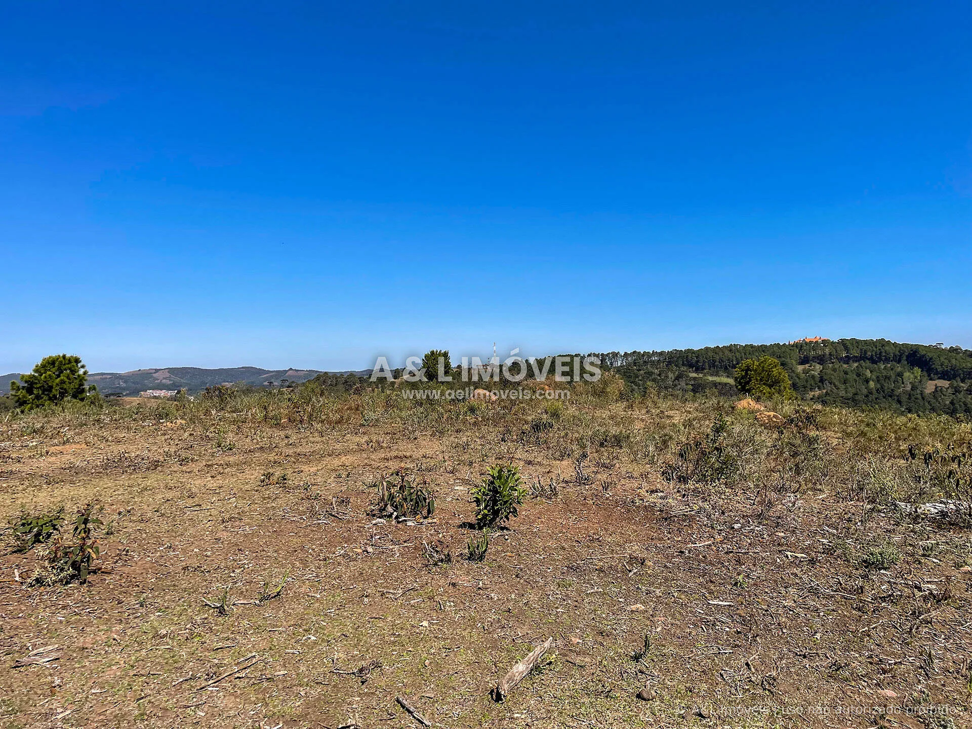 Imagem Terreno 5.268,00 m² à venda em Campos do Jordão | ZR3 | Alto da Boa Vista