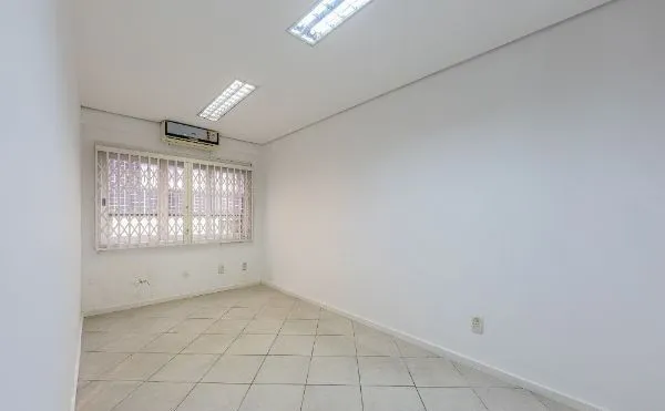 Imagem Prédio comercial com loja no bairro Rio Branco com 237m²