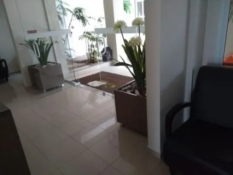 Imagem VENDA DE APARTAMENTO NO CONDOMÍNIO AMARILIS, EM ARUJÁ/SP, OPORTUNIDADE de 79m² com 3 quartos, suíte, sala com varanda e 2 vagas p/ auto. CONSULTE-NOS.