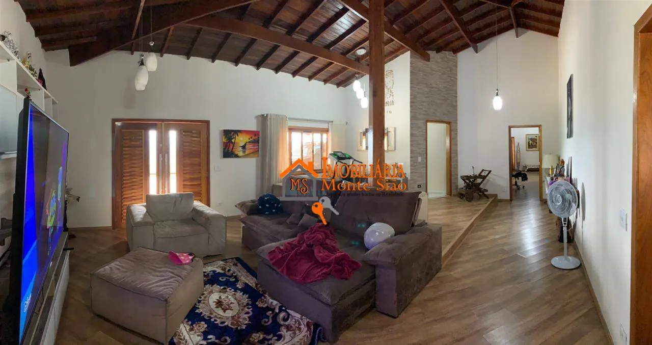 Imagem Casa com 4 dormitórios à venda, 300 m² por R$ 2.500.000,00 - Fazenda Velha - Arujá/SP