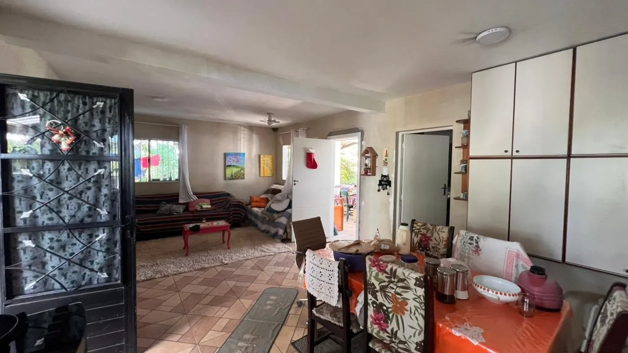 Imagem Casa térrea avarandada porteira fechada em terreno de 980 m² à 500mts da Represa de Itupararanga