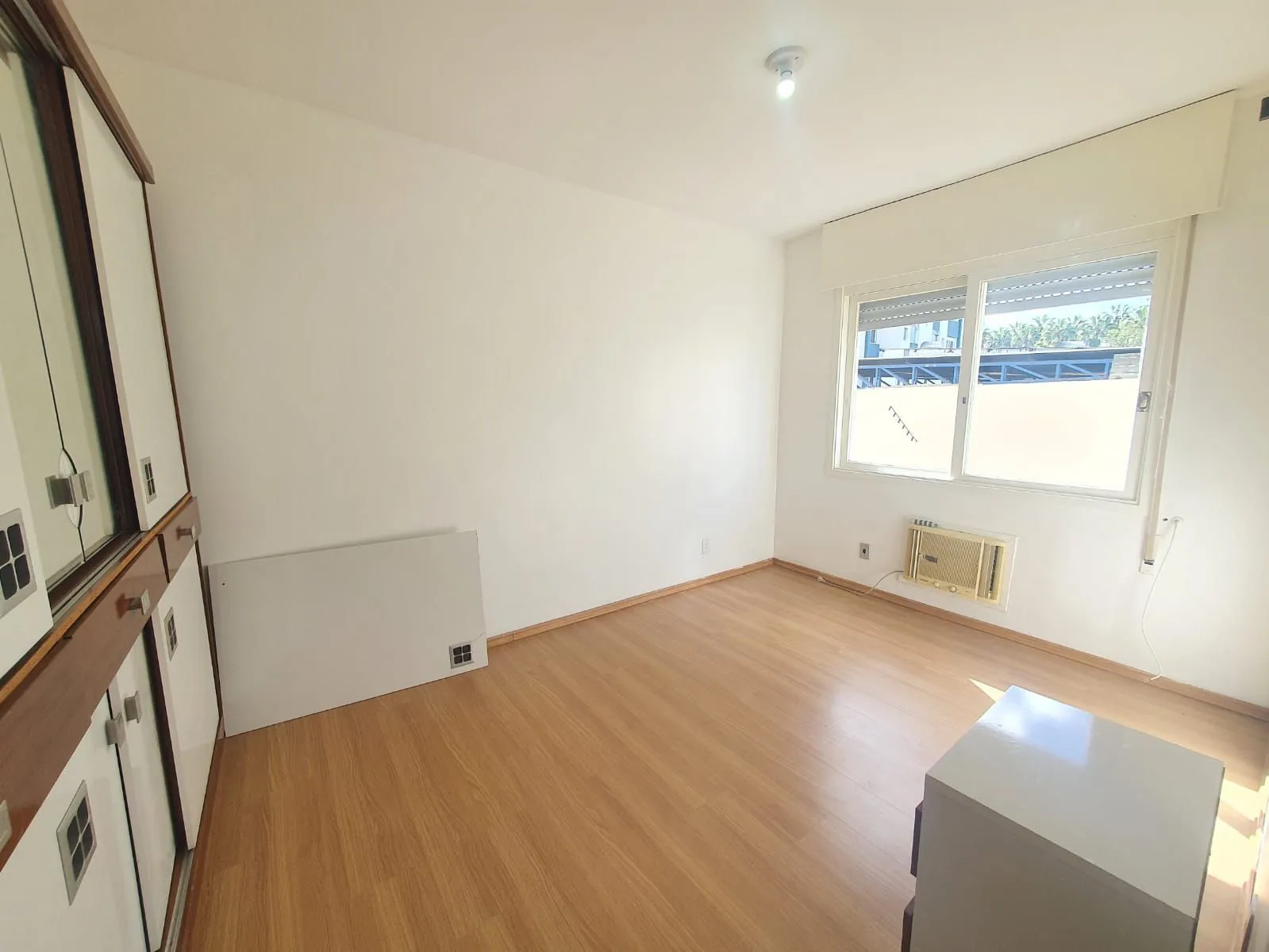 Imagem Apartamento de 2 dormitórios no bairro Azenha para comprar