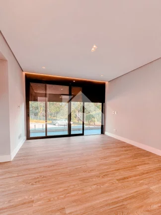 Imagem Casa de Condomínio em Alphaville - Barueri