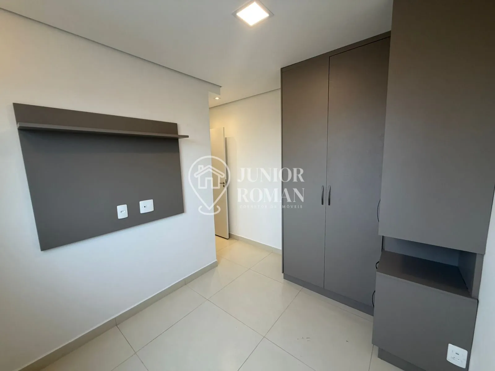 Imagem APTO MOBILIADO 2 DORM | PORTEIRA FECHADA | ANDAR ALTO | LAZER COMPLETO