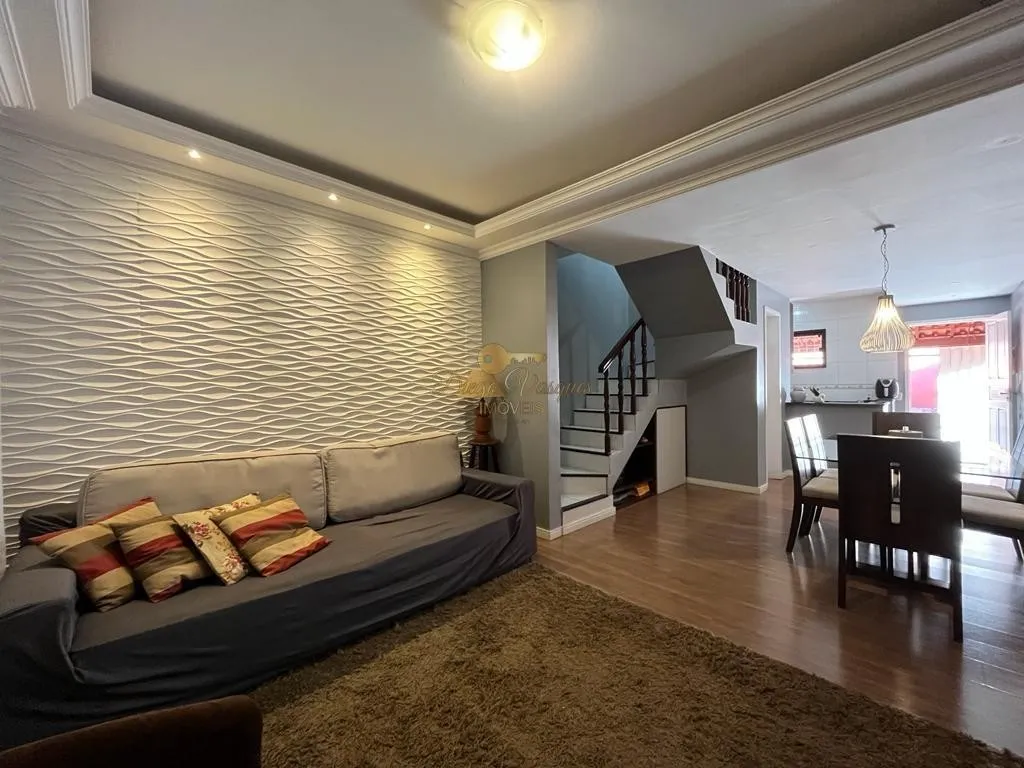 Imagem Casa em Condomínio para Venda em Teresópolis / RJ no bairro Bom Retiro