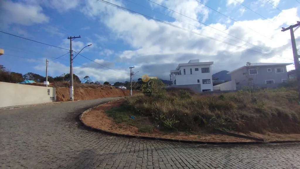Foto do imóvel Terreno em Condomínio para Venda em Teresópolis / RJ em Rua Regina de Morais