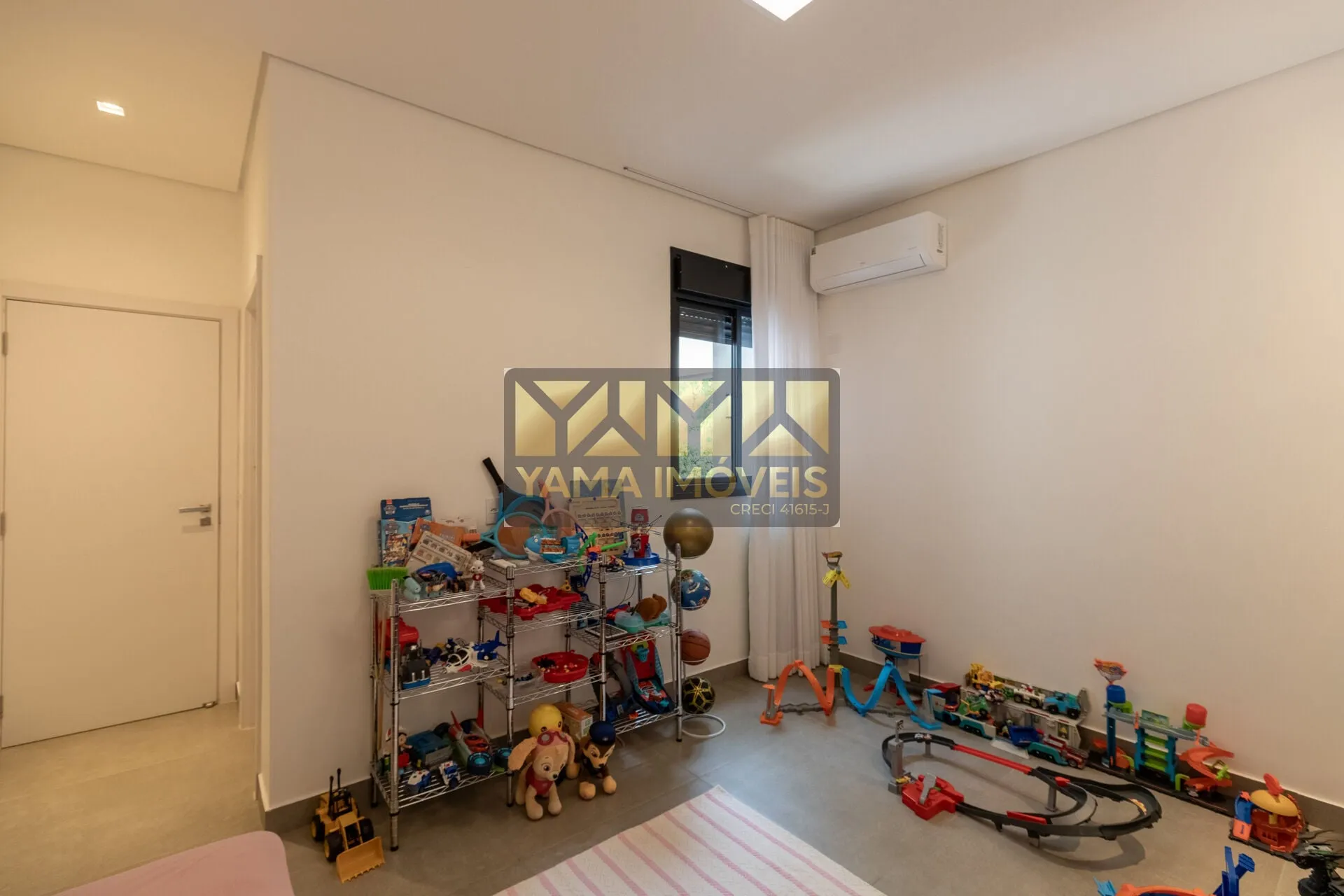 Imagem Buganvile - Casa à venda no bairro Jardim Olhos D´Água I - Ribeirão Preto/SP